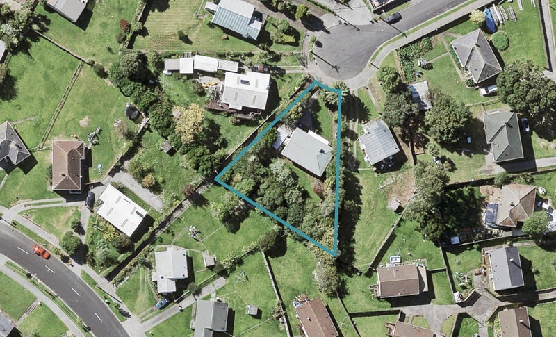 6 Hilton Place, Wai o Taiki Bay, Auckland - Carousel 1