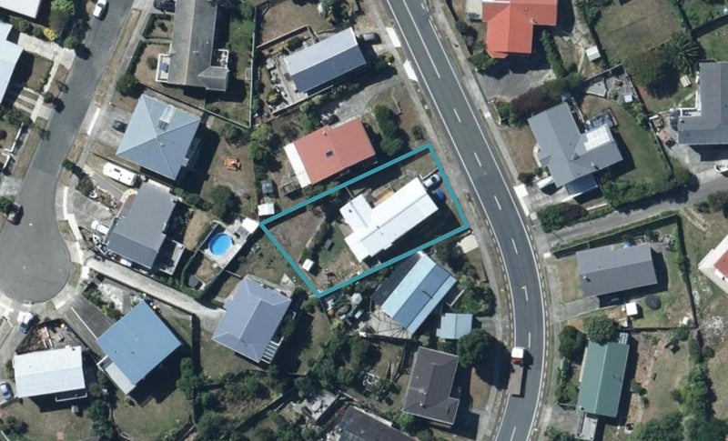 21 Gloaming Hill, Titahi Bay, Porirua - Carousel 1