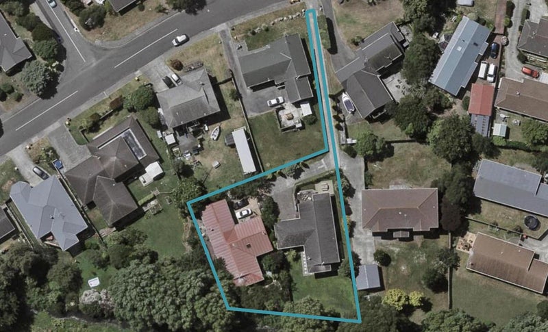 14 The Avenue, Paraparaumu Beach, Paraparaumu - Carousel 1