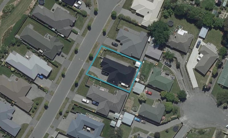 16 Strathcarron Place, Broomfield, Christchurch - Carousel 1