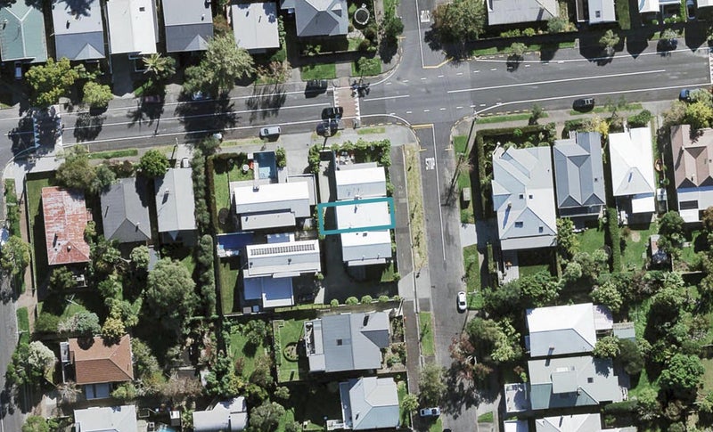 21C Farrar Street, Grey Lynn, Auckland - Carousel 1