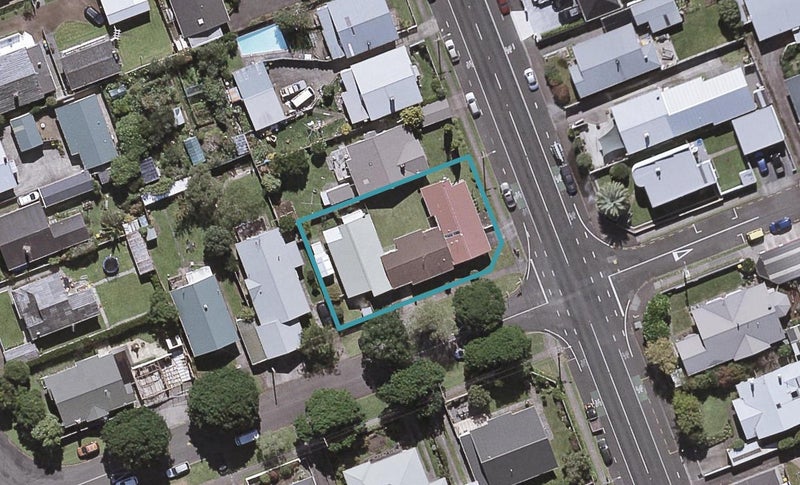 180 Carrington Street, Lower Vogeltown, New Plymouth - Carousel 1