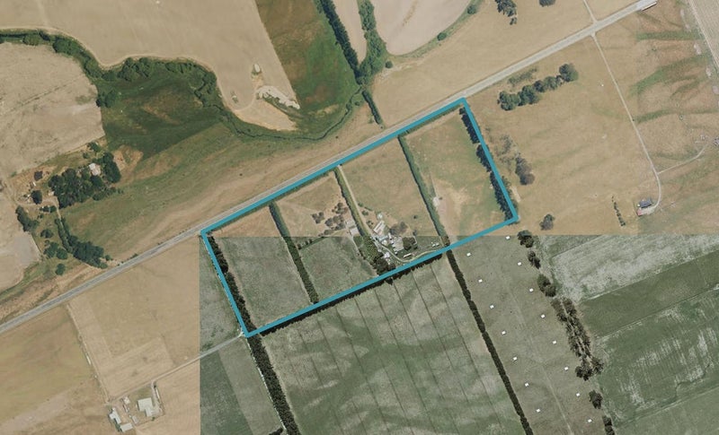 3081 State Highway 63, Blenheim - Carousel 1