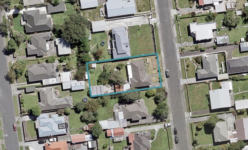 47 Golders Road, Elderslea, Upper Hutt - Carousel 1