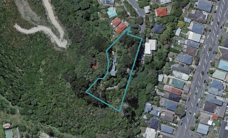 36A Freeling Street, Island Bay, Wellington - Carousel 1