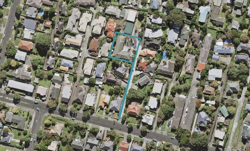 2/0 Landscape Road, Mount Eden, Auckland - Carousel 1