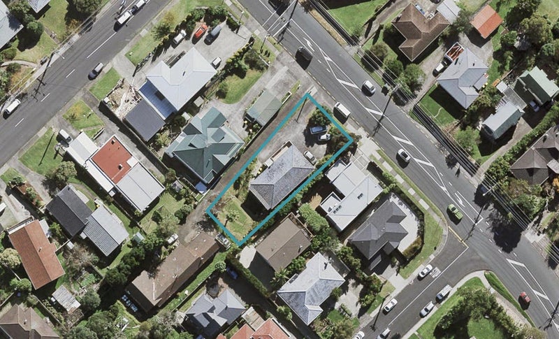 64 Sunnybrae Road, Hillcrest, Auckland - Carousel 1