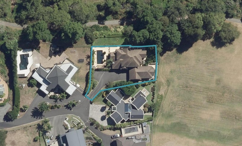 15 River Oaks Place, Pukete, Hamilton - Carousel 1