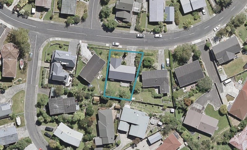 65 Sunbrae Drive, Silverstream, Upper Hutt - Carousel 1