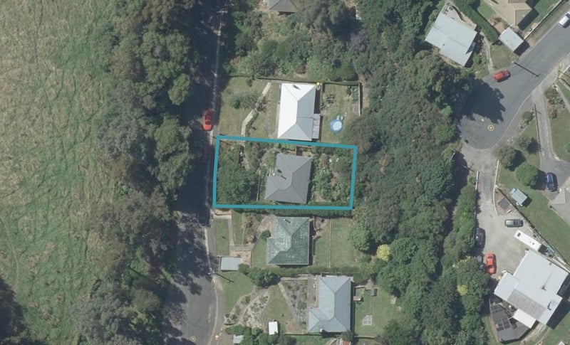 19 Winifred Street, Concord, Dunedin - Carousel 1