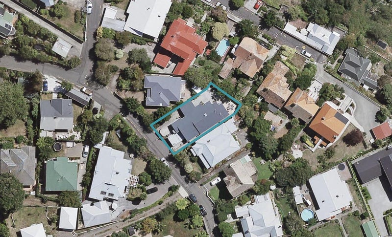 16A Cameron Road, Bluff Hill, Napier - Carousel 1