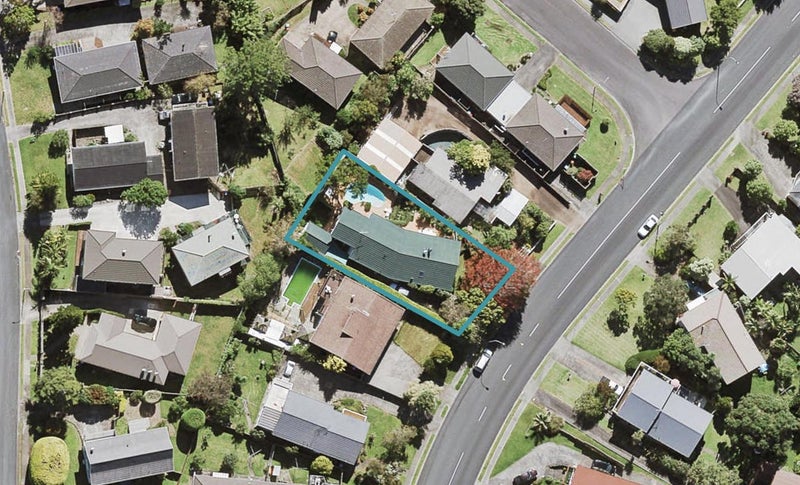 27 Halsey Drive, Lynfield, Auckland - Carousel 1