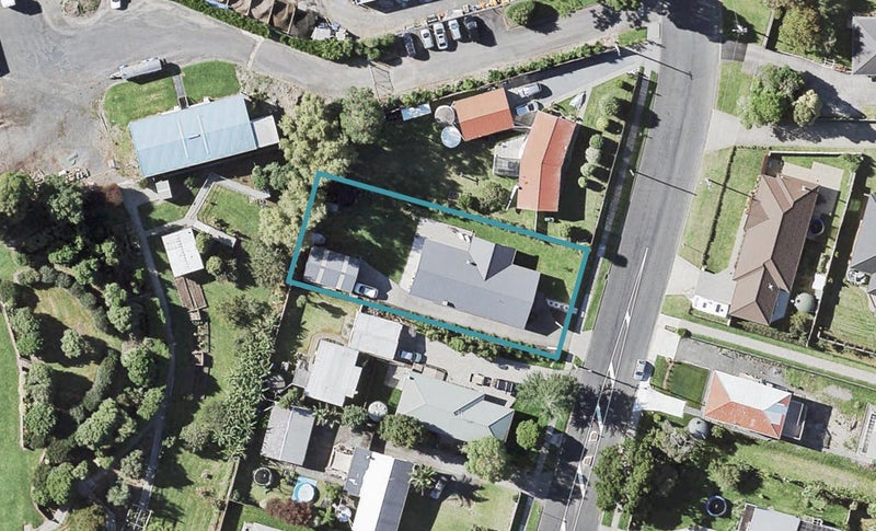 32 Bell Road, Beachlands, Auckland - Carousel 1