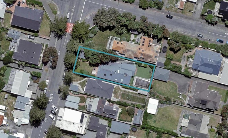 21 Falkirk Avenue, Seatoun, Wellington - Carousel 1