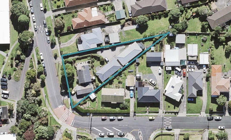 1/24B Arahoe Road, New Lynn, Auckland - Carousel 1
