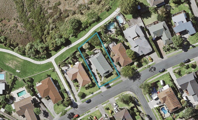 42 Galloway Crescent, Farm Cove, Auckland - Carousel 1