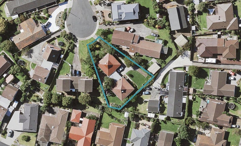 2/14 Askew Place, Farm Cove, Auckland - Carousel 1