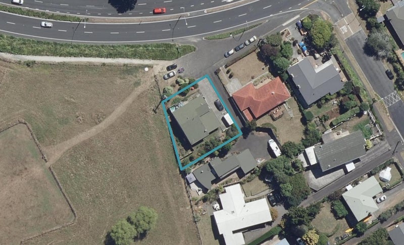 306 Cobham Drive, Hillcrest, Hamilton - Carousel 1