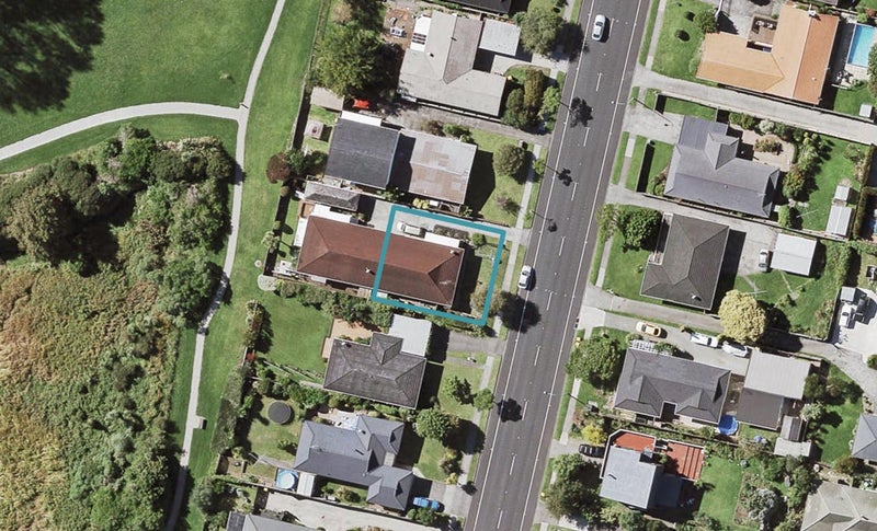115 Prince Regent Drive, Half Moon Bay, Auckland - Carousel 1