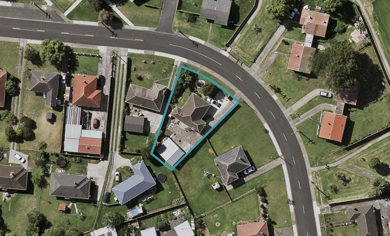 37 Cobham Crescent, Otara, Auckland - Carousel 1