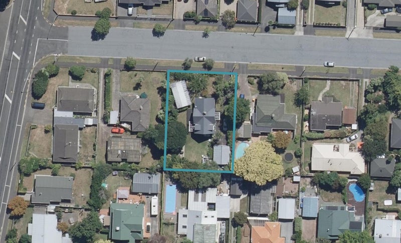 4 East Street, Claudelands, Hamilton - Carousel 1