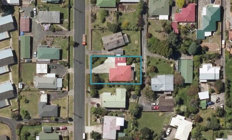3 Raewyn Street, Morningside, Whangarei - Carousel 1