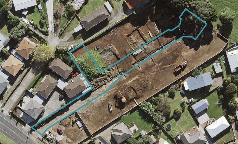 4 Tahetoka Lane, Mangere Bridge, Auckland - Carousel 1