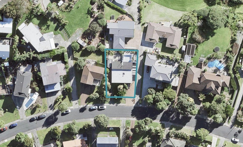 22A Amorino Drive, Red Beach, Whangaparāoa - Carousel 1