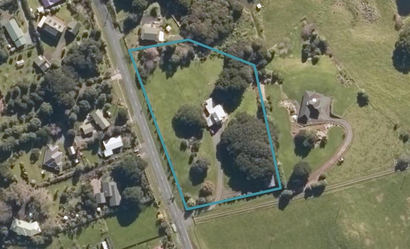 51 Tauraroa Road, Whangarei - Carousel 1