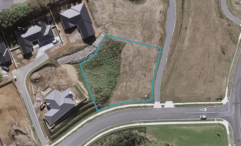 21 Garrett Drive, Whalers Gate, New Plymouth - Carousel 1