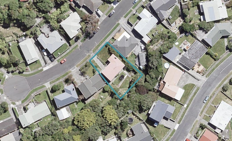 5 Barberry Grove, Maungaraki, Lower Hutt - Carousel 1