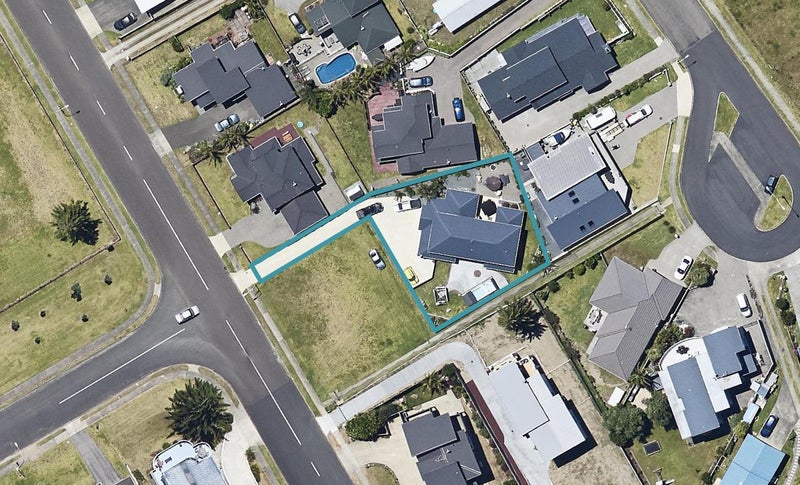 28 Ocean View Road, Coastlands, Whakatāne - Carousel 1