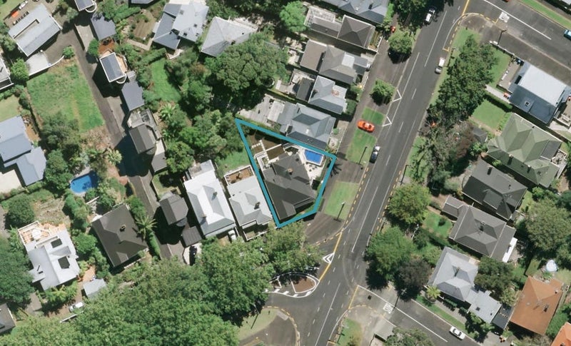 44 Picton Street, Freemans Bay, Auckland - Carousel 1