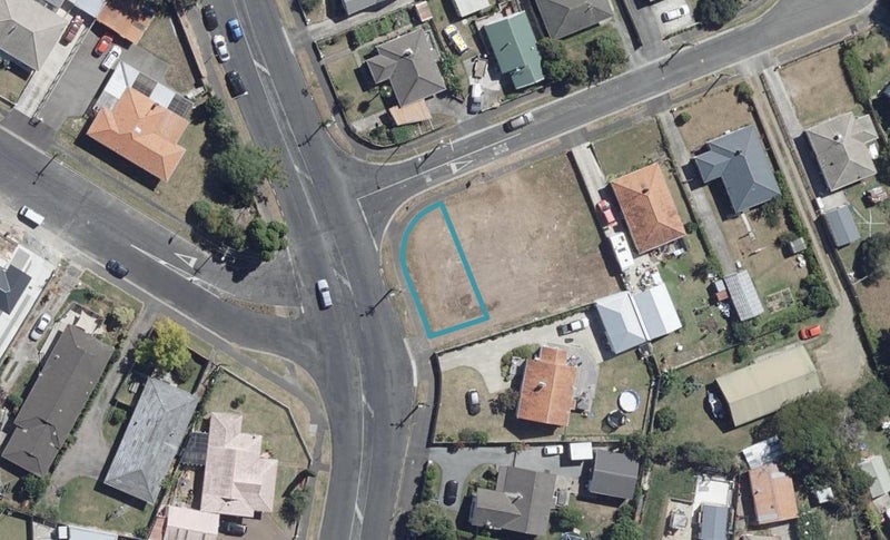 1/161 Maeroa Road, Maeroa, Hamilton - Carousel 1