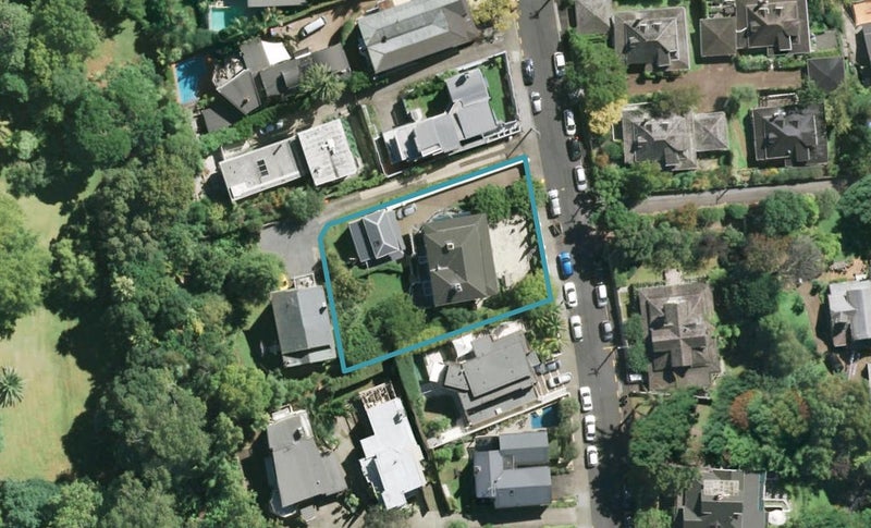54 St Georges Bay Road, Parnell, Auckland - Carousel 1