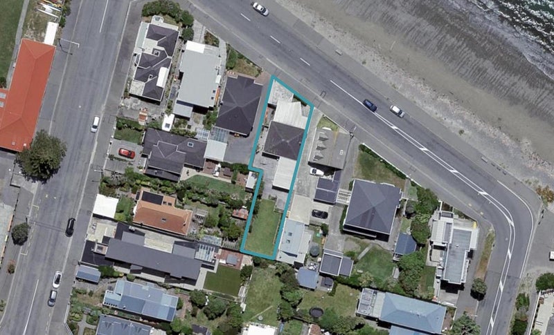 37 Marine Parade, Seatoun, Wellington - Carousel 1