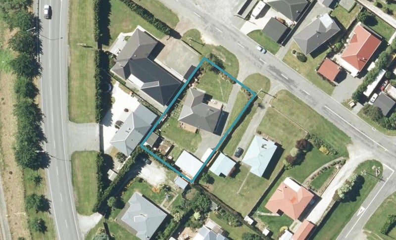 2 Goulter Street, Seddon - Carousel 1