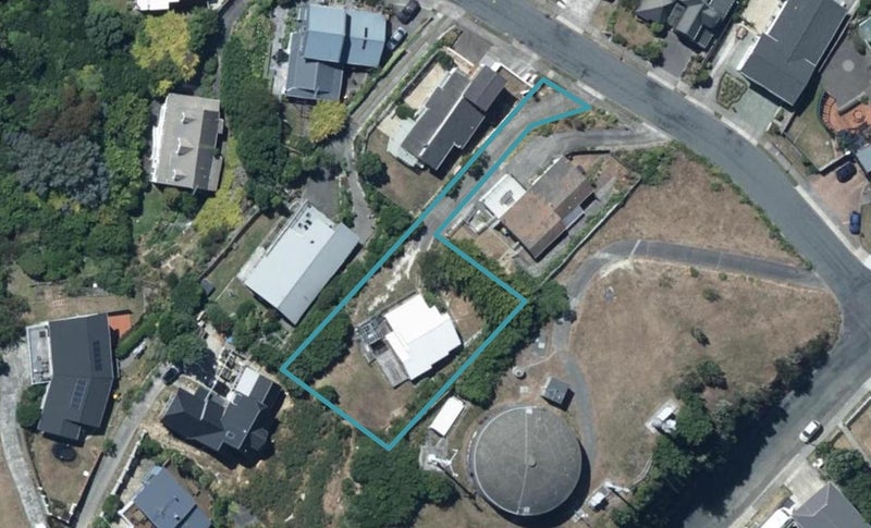 5 Tremaine Place, Camborne, Porirua - Carousel 1