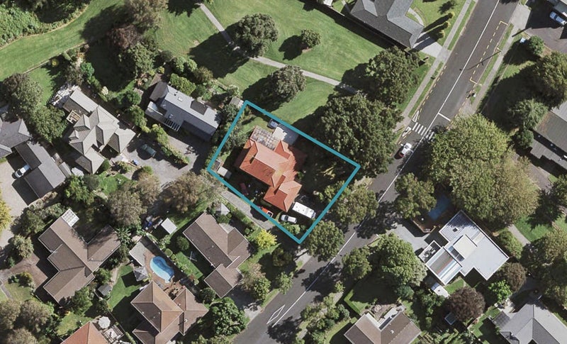 75 Walter Strevens Drive, Conifer Grove, Takanini - Carousel 1