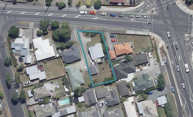 214 Clyde Street, Hamilton East, Hamilton - Carousel 1
