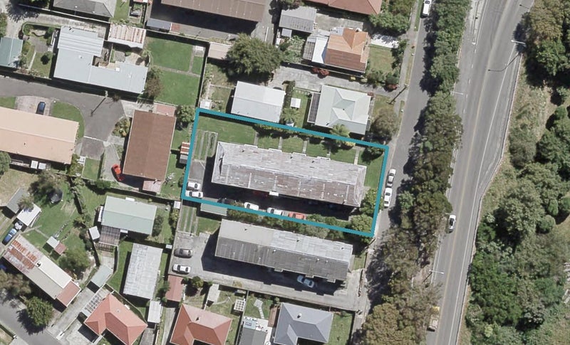 7/10 Trevethick Grove, Woburn, Lower Hutt - Carousel 1