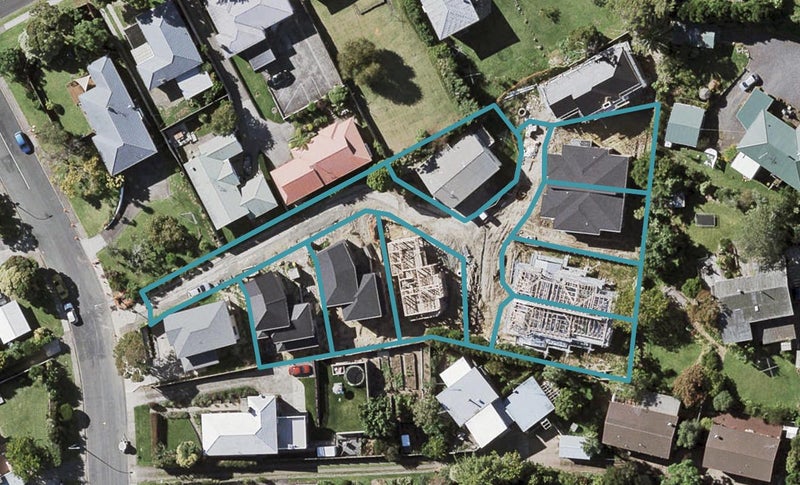 9 Pikareka Lane, Pakuranga, Auckland - Carousel 1