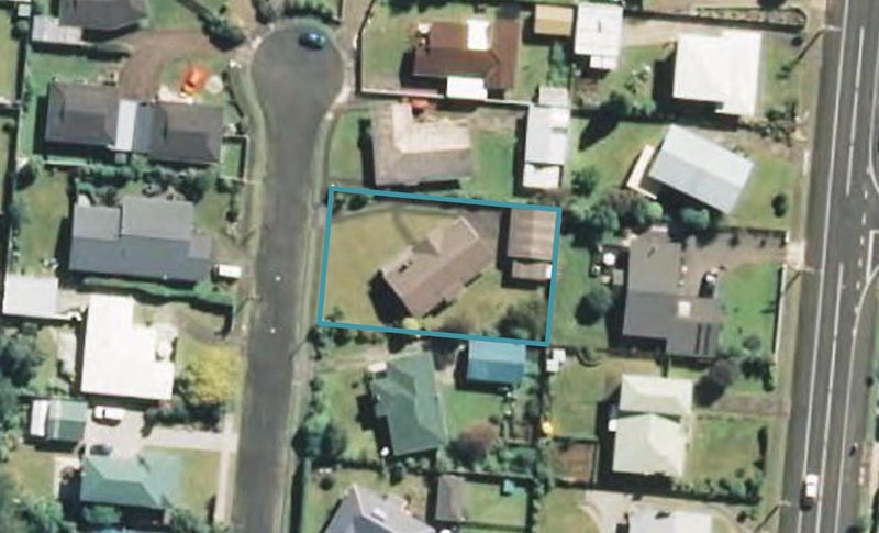 8 Davidson Street, Hawera - Carousel 1