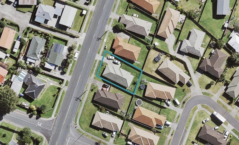 174 Bruce McLaren Road, Henderson, Auckland - Carousel 1