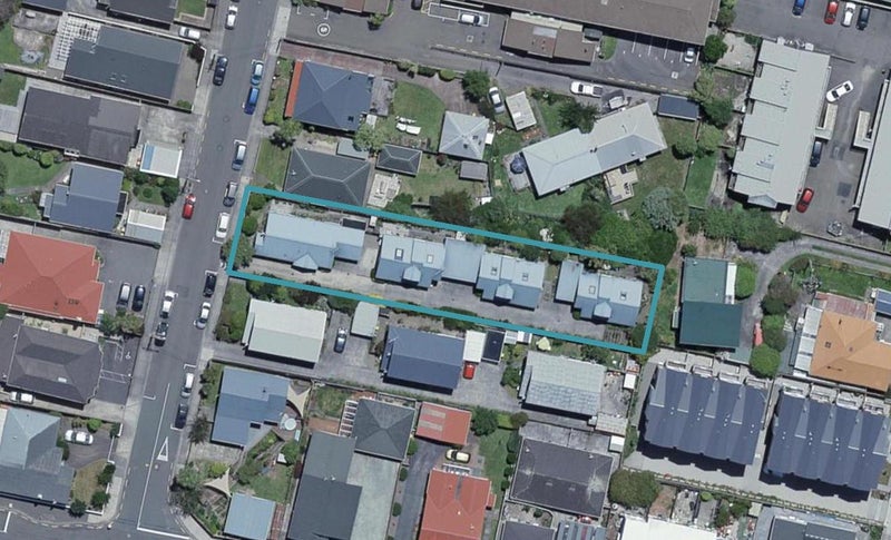 4/6 Earp Street, Johnsonville, Wellington - Carousel 1