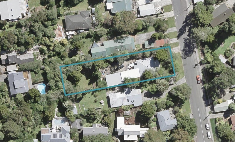 36 Jocelyn Crescent, Pinehaven, Upper Hutt - Carousel 1