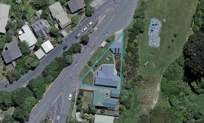 1 Priscilla Crescent, Mornington, Wellington - Carousel 1