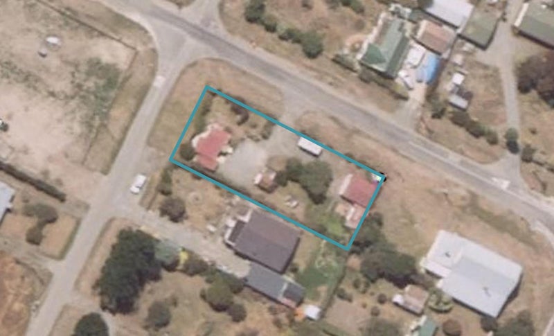 4 Cross Street, Oamaru - Carousel 1