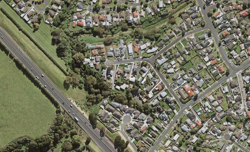 16C Olive Crescent, Papatoetoe, Auckland - Carousel 1