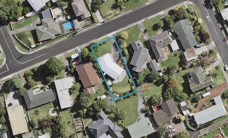 18 Collie Street, Hillpark, Auckland - Carousel 1